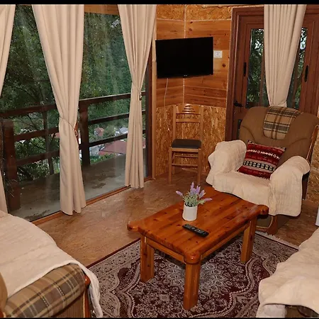 אתר נופש Kurora E Gjelber