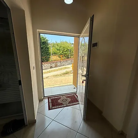 Kurora E Gjelber * Peshkopi