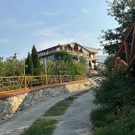 Kurora E Gjelber 度假村 Peshkopi