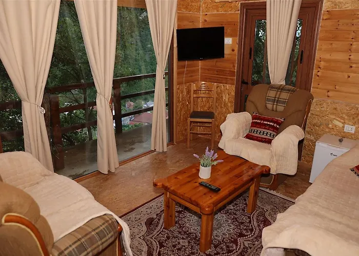 Üdülőközpont Kurora E Gjelber