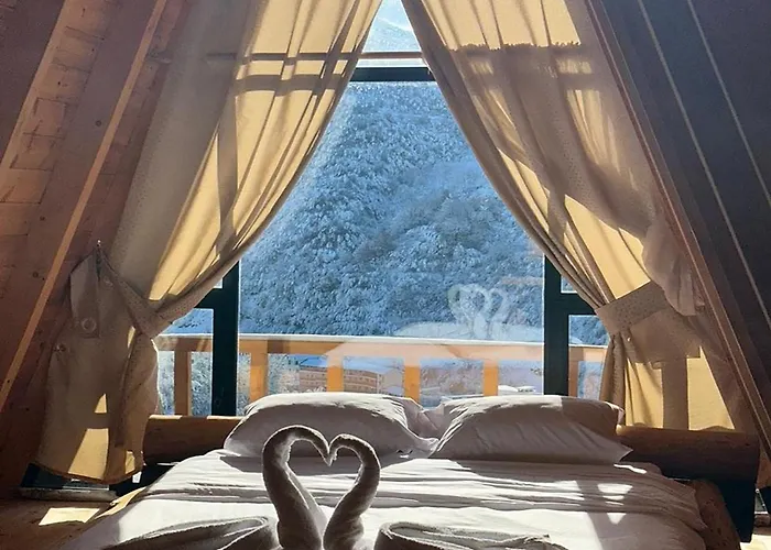 Kurora E Gjelber Üdülőközpont Peshkopia