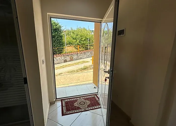 Kurora E Gjelber * Peshkopia